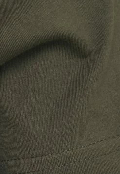 Pier One Hombre 5 PACK - Camiseta Básica - Black/white/light Grey -Pier One Comercio 02221329db7d47b3a7b6668c5e8ade29