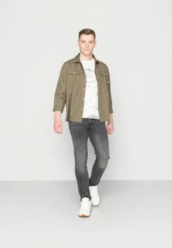 Pier One Hombre Camiseta Estampada - Grey -Pier One Comercio 038d22002205445292dff5940d04cbd6