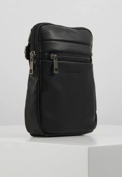 Pier One Hombre Bandolera - Black -Pier One Comercio 0745ab326c6f4681b1f4dd737f4d5a6f