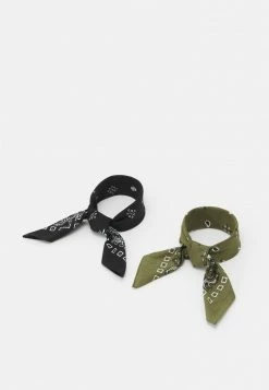 Pier One BANDANA 2 PACK UNISEX - Pañuelo - Black/olive, Unisexo