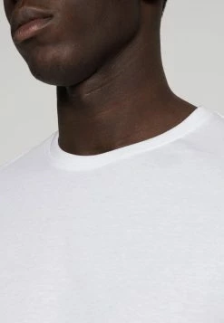 Pier One 3 PACK - Camiseta Básica - White/black/light Grey, Hombre -Pier One Comercio 122d0709c72e447f82ad50ef09ab3779