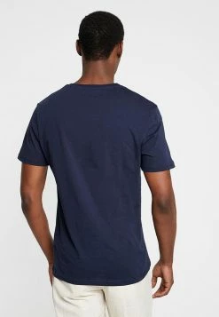 Pier One Hombre Camiseta Estampada - Dark Blue -Pier One Comercio 19a2263bd94d47f18f937a2078b51335