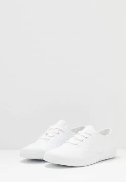 Pier One Unisexo UNISEX - Zapatillas - White -Pier One Comercio 19fca40fd3734959aebe1e6eb5a2bc1d