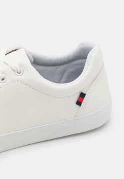 Pier One UNISEX - Zapatillas - White, Unisexo -Pier One Comercio 1e08045fec014ab382da64da74b462a7