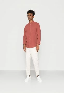 Pier One Comercio -Pier One Comercio 1e886f1f036a4f84b42d6765e131f0b8