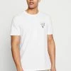 Pier One Hombre Camiseta Estampada - White -Pier One Comercio 1e93f5348f444b1dbf740fcb08e5a867