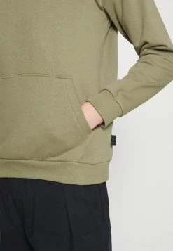 Pier One Hombre CORE SCRIPT - Sudadera - Green -Pier One Comercio 26d939e490c54f3c8d85b47a2b3ccbfc