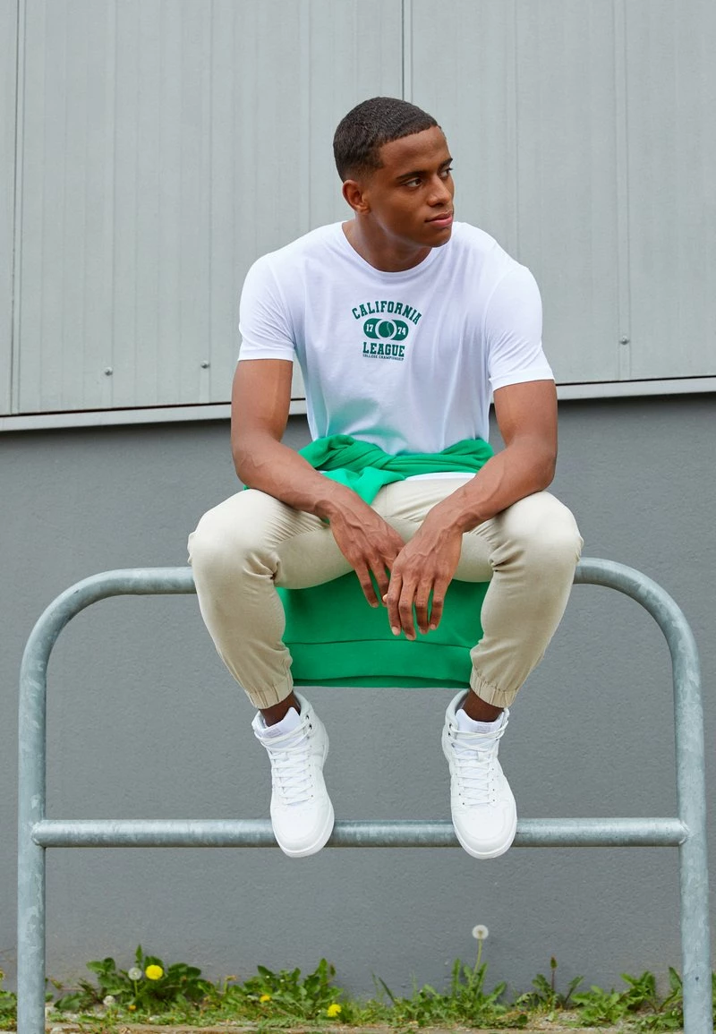 Pier One Hombre CALIFORNIA LEAGUE GRAPHIC T-SHIRT - Camiseta Estampada - White 3 Pier One Hombre CALIFORNIA LEAGUE GRAPHIC T-SHIRT - Camiseta Estampada - White