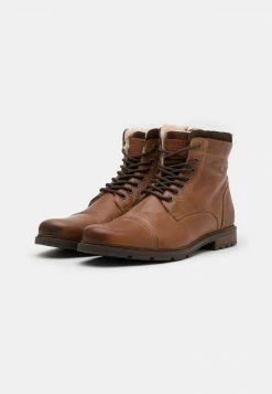 Pier One Hombre Botines Con Cordones - Cognac 9 Pier One Hombre Botines Con Cordones - Cognac -Pier One Comercio 2b689efe399e4bbd8498e417274687c1