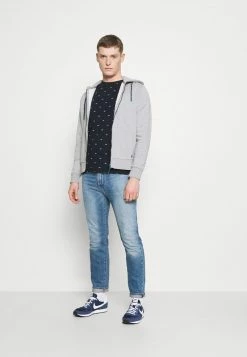 Pier One Hombre Camiseta Estampada - Dark Blue -Pier One Comercio 2ba3b4b96cb24823987006da954ed4af