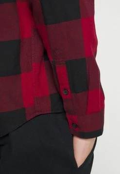 Pier One Hombre Camisa - Red -Pier One Comercio 2c97aaf25f21495a98869c5df6fbc206