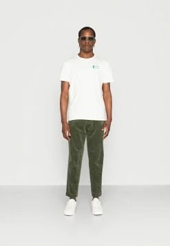 Pier One Hombre Camiseta Estampada - Off White 8 Pier One Hombre Camiseta Estampada - Off White -Pier One Comercio 2d23cdfff76c47e9ac481326a5492113