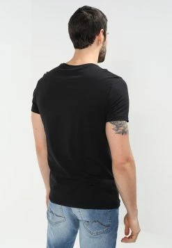 Pier One Hombre 2 PACK - Camiseta Básica - Black 10 Pier One Hombre 2 PACK - Camiseta Básica - Black -Pier One Comercio 2d8633b5b7104019a6e0f7d92decc1c7