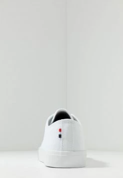 Pier One UNISEX - Zapatillas - White, Unisexo -Pier One Comercio 334b69e2e2ca4b87851fc04483aca757