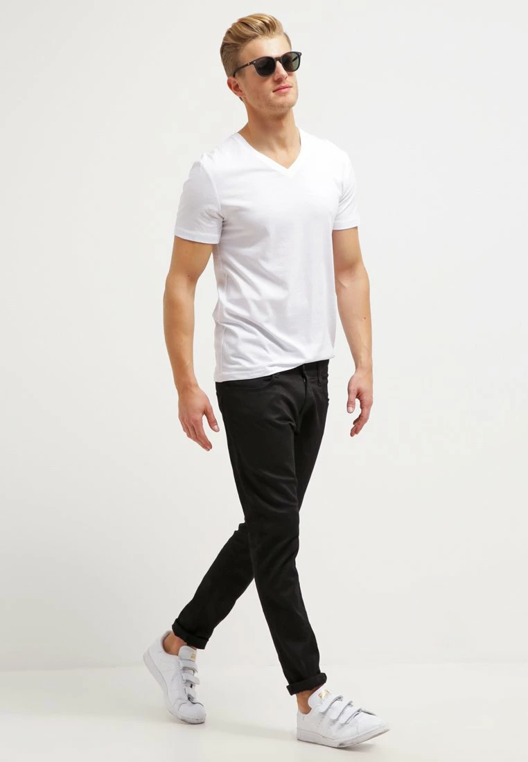 Pier One 2 PACK - Camiseta Básica - White/black, Hombre 3 Pier One 2 PACK - Camiseta Básica - White/black, Hombre