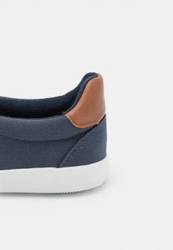 Pier One Unisexo UNISEX - Mocasines - Dark Blue -Pier One Comercio 389e4733b80f4869a0757e54a268f427