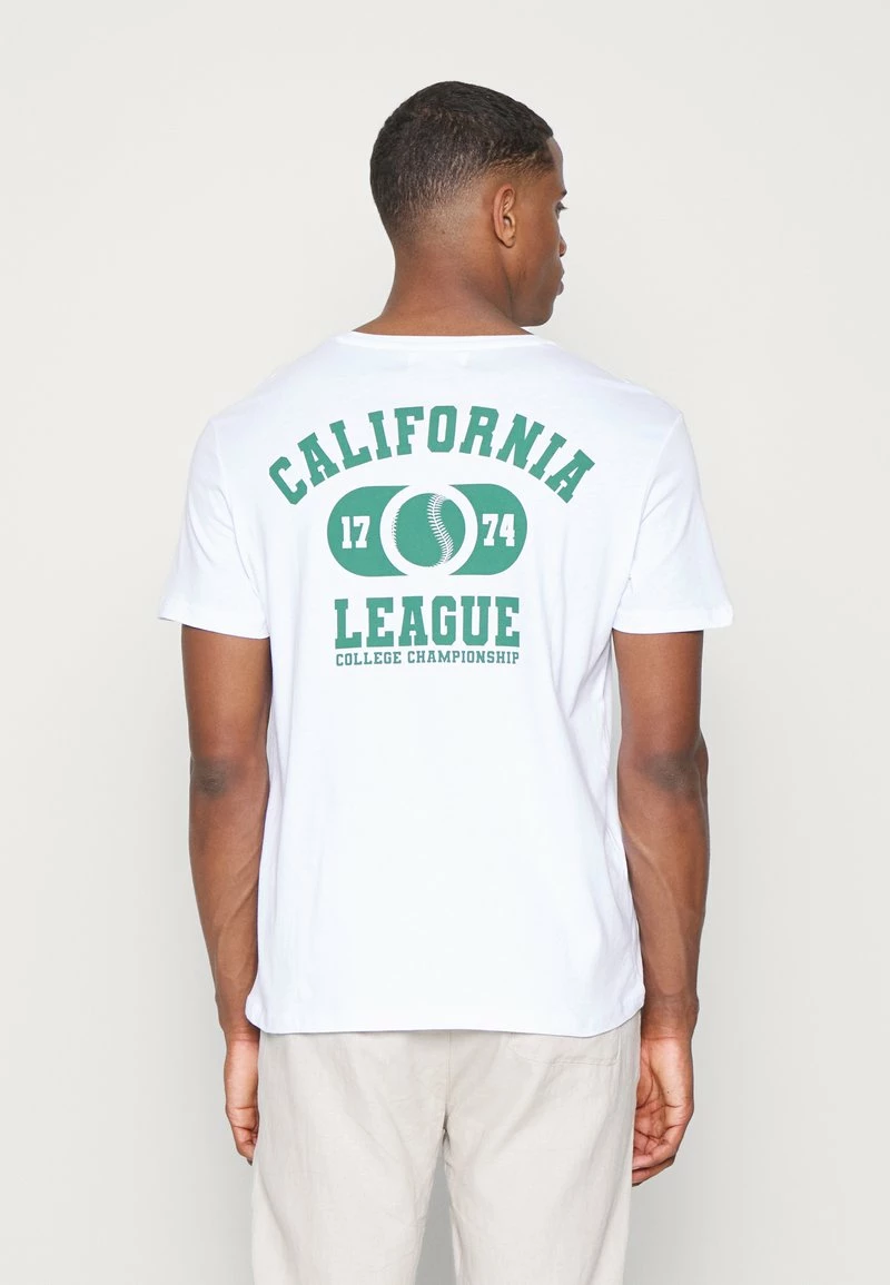 Pier One Hombre CALIFORNIA LEAGUE GRAPHIC T-SHIRT - Camiseta Estampada - White 6 Pier One Hombre CALIFORNIA LEAGUE GRAPHIC T-SHIRT - Camiseta Estampada - White - Imagen 4