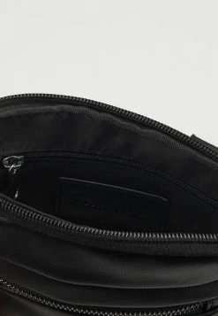 Pier One Hombre Bandolera - Black -Pier One Comercio 4562f0d1b0144031a81472d6a154382f