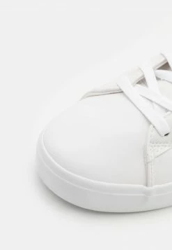 Pier One Unisexo UNISEX - Zapatillas Altas - White -Pier One Comercio 49e51f71fb3c48bcbd63369bd13f9015