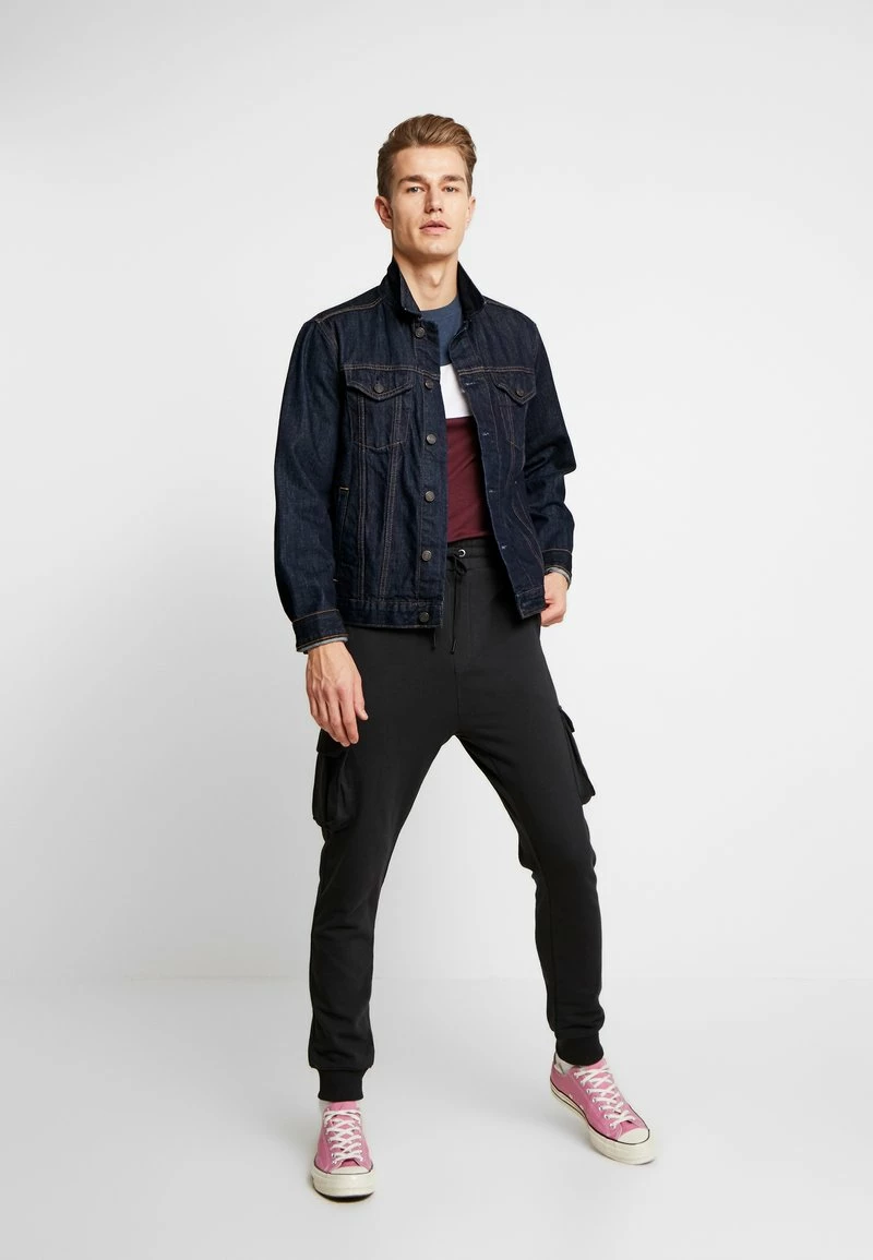 Pier One Hombre Camiseta Estampada - Bordeaux / Dark Blue 4 Pier One Hombre Camiseta Estampada - Bordeaux / Dark Blue - Imagen 2