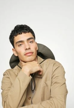 Pier One Hombre Chaqueta Fina - Tan -Pier One Comercio 51231aa88b204d9aa86121b9728d4d13