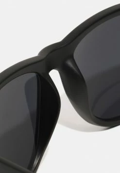 Pier One Hombre Gafas De Sol - Black 7 Pier One Hombre Gafas De Sol - Black -Pier One Comercio 54651e54986a44c9b0b59bd7a6bf3c65