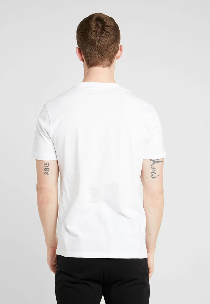 Pier One 5 PACK - Camiseta Básica - White, Hombre 6 Pier One 5 PACK - Camiseta Básica - White, Hombre - Imagen 4