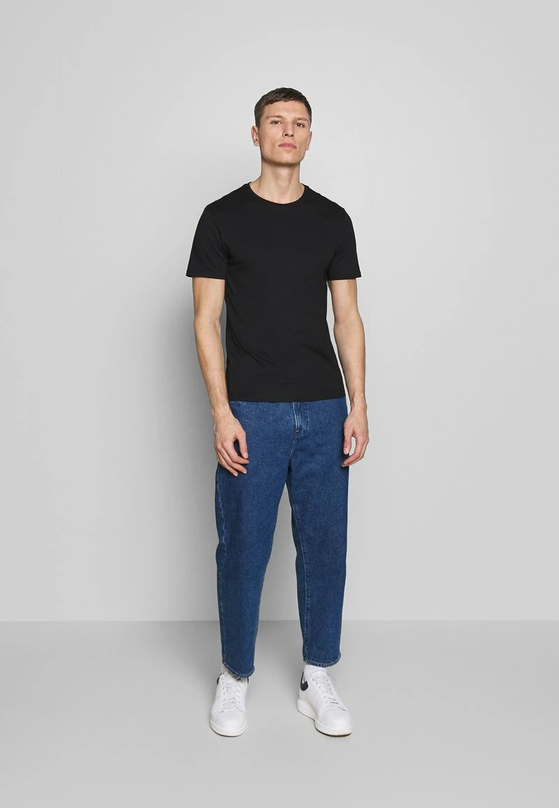 Pier One Hombre 5 PACK - Camiseta Básica - Black/white/blue 3 Pier One Hombre 5 PACK - Camiseta Básica - Black/white/blue