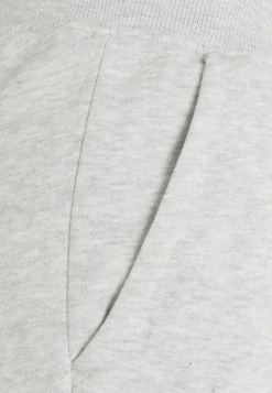 Pier One Hombre 3 PACK - Pantalones Deportivos - Mottled Light Grey/mottled Dark Blue/black -Pier One Comercio 58caa3db374b4ce39703a992d5c2b59c