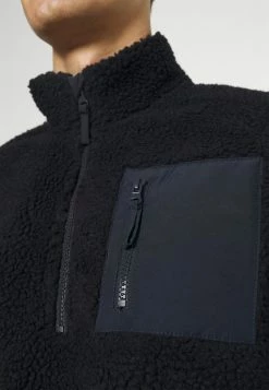 Pier One Hombre Forro Polar - Dark Blue -Pier One Comercio 5d9bb57b367b492885a4cc2a7516f013