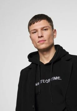 Pier One Hombre WASTE OF TIME HOOD - Jersey Con Capucha - Black -Pier One Comercio 60248d23e2674c049c73193794706892