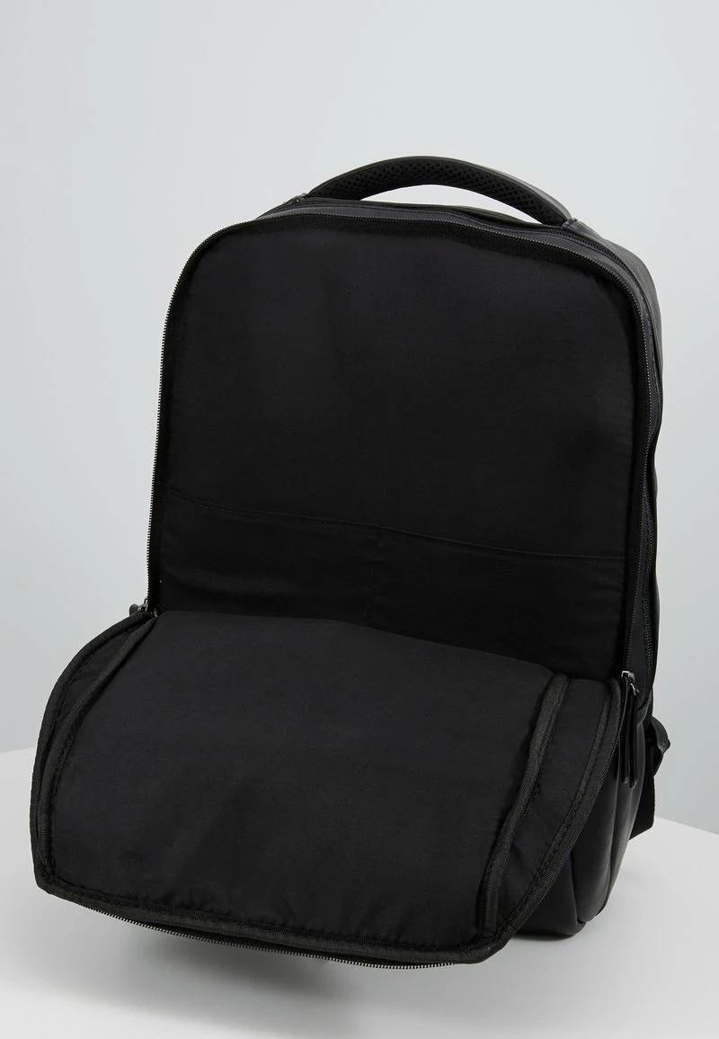 Pier One Hombre Mochila - Black 8 Pier One Hombre Mochila - Black - Imagen 6
