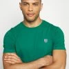 Pier One Hombre Camiseta Básica - Dark Green -Pier One Comercio 63ec5370ba5747c881242e139a2e4cbe