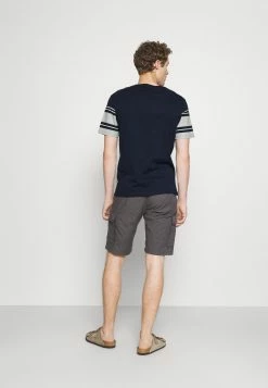 Pier One Hombre Camiseta Estampada - Dark Blue -Pier One Comercio 691e095faa4949a194fbdf6cb6914468