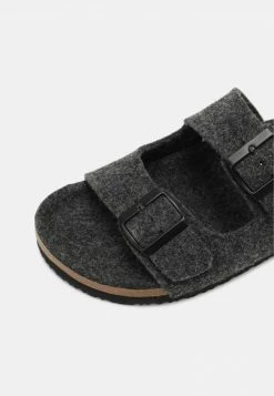 Pier One Unisexo UNISEX - Sandalias Planas - Dark Grey -Pier One Comercio 706a626ac2de49d8afb699aec387b4d3