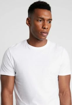 Pier One Hombre 3 PACK - Camiseta Básica - White 11 Pier One Hombre 3 PACK - Camiseta Básica - White -Pier One Comercio 77bddf1a33de40f587ea6787d7d4b639