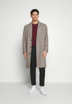 Pier One Hombre Camiseta Básica - Bordeaux -Pier One Comercio 78cfbf99f69340c4a10e160d352c7c7d