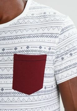 Pier One Hombre Camiseta Estampada - White -Pier One Comercio 7c7f1668c55f4b72b9d76fc2a14d4e66