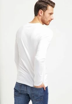 Pier One Hombre Camiseta De Manga Larga - White -Pier One Comercio 8422db7a9de04233a82db8fed4f2d92f