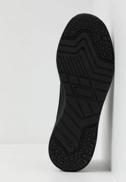 Pier One Hombre Zapatillas - Black 12 Pier One Hombre Zapatillas - Black -Pier One Comercio 889049996bff44b7b4068f2e7561e31d