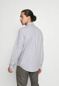 Pier One Hombre Camisa - Mottled Light Blue -Pier One Comercio 8cf577e4ba27485bba3ac679be507afc