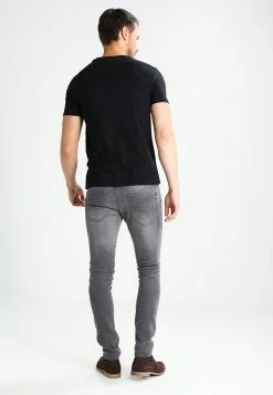 Pier One Hombre Camiseta Básica - Black -Pier One Comercio 986416f3e81f4399a4473036c21acde4