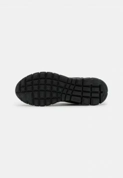 Pier One Unisexo UNISEX - Zapatillas - Black -Pier One Comercio 9b40e5930caf4f348a14c64eabc100c7