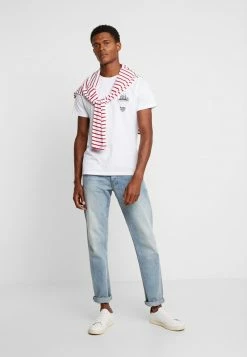 Pier One Hombre Camiseta Estampada - White -Pier One Comercio 9bb67d303ea8478b858faebcbd558170