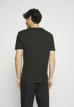 Pier One Hombre WITH BIRD STRAIGHT 5 PACK - Camiseta Básica - White/black/dark Blue -Pier One Comercio a0c7b6453ce14bcdb30df26ad77873b2