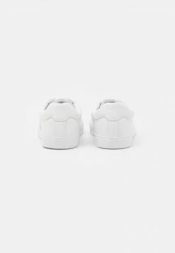 Pier One Unisexo UNISEX - Zapatillas - White -Pier One Comercio a2cfb45981b74fa89672664e31892e90