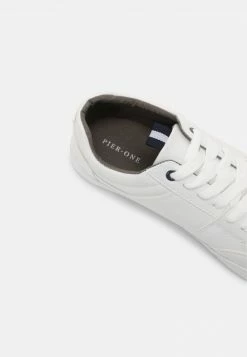 Pier One Unisexo UNISEX - Zapatillas - White -Pier One Comercio a30b7d621e6f4560bbca613148dce972