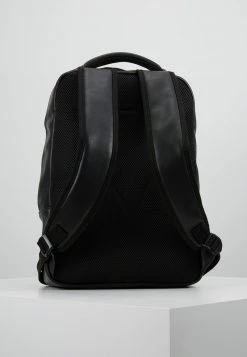 Pier One Hombre Mochila - Black 12 Pier One Hombre Mochila - Black -Pier One Comercio af176bdc3c884314815a4a8c1d38d01c