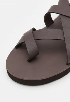 Pier One Hombre Sandalias De Dedo - Dark Brown -Pier One Comercio af4adcead2334831ba71650f83a8a8fd
