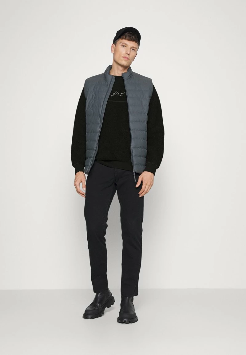 Pier One Hombre Forro Polar - Black 4 Pier One Hombre Forro Polar - Black - Imagen 2